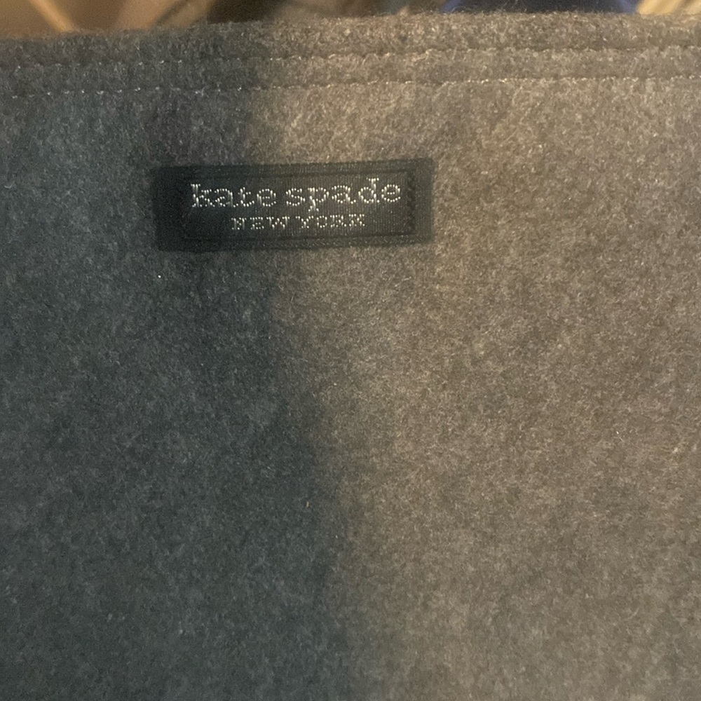 Kate spade shoulder or hand bag wool like material zipper works worn once